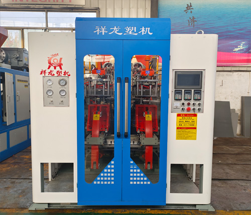 16、全自動75吹塑機1.jpg