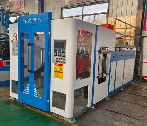 17、全自動5升吹塑機1.jpg